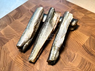 Кальмар со вкусом краба по-шанхайски (Бюджет): Корюшка вяленая (тушка)