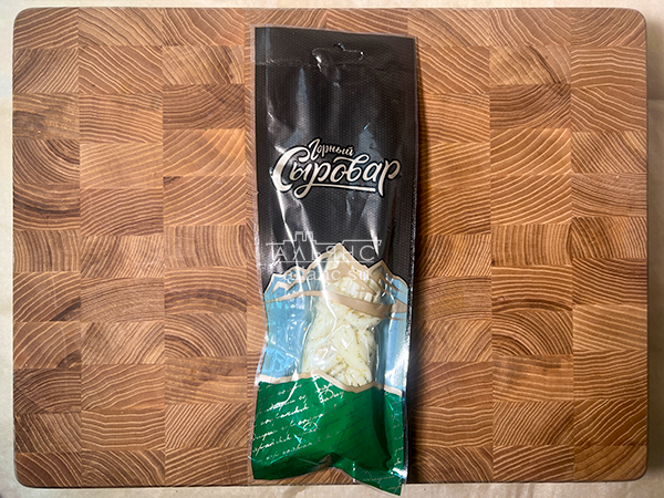 Сыр 100 гр ГОРНЫЙ СЫРОВАР (Косичка с укропом и чесноком) в Салавате